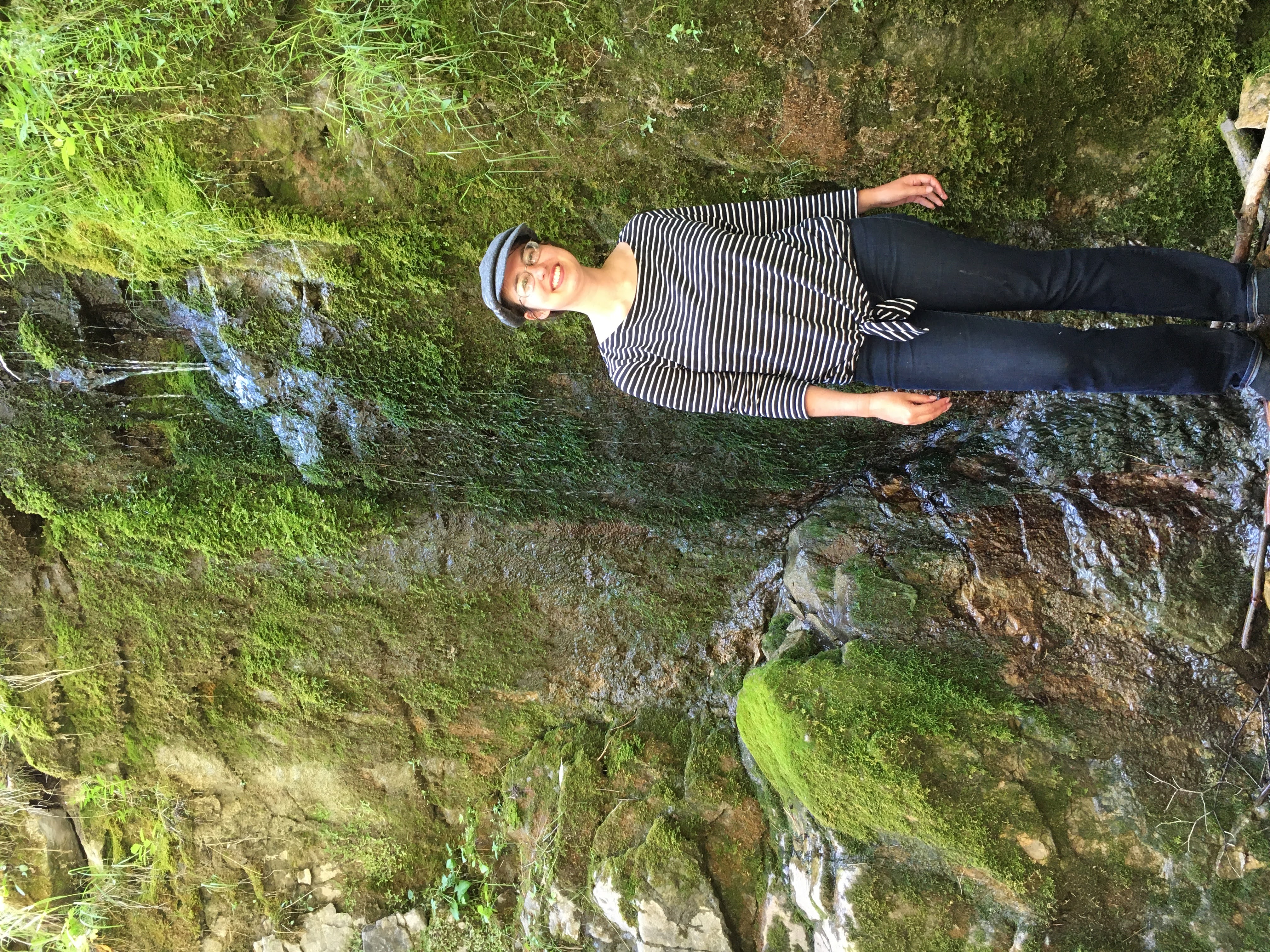 A canyon drip wall covered with moss, August 2020